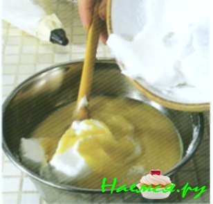 Мягкие миндальные печенья (около 20 штук) Мягкие миндальные печенья (около 20 штук)