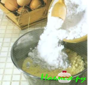 Мягкие миндальные печенья (около 20 штук) Мягкие миндальные печенья (около 20 штук)