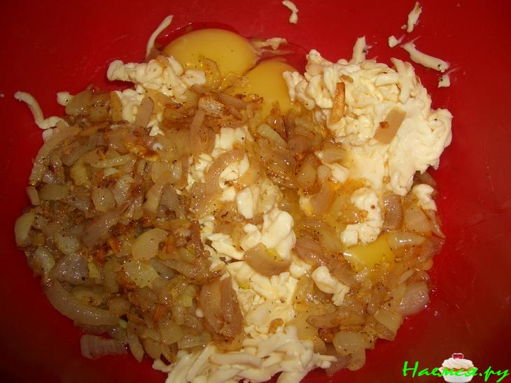 Пирог с плавлеными сырками