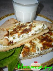 Творожный пирог со щавелем и зеленью