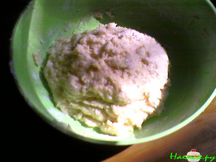 Пирог с вишней и творогом