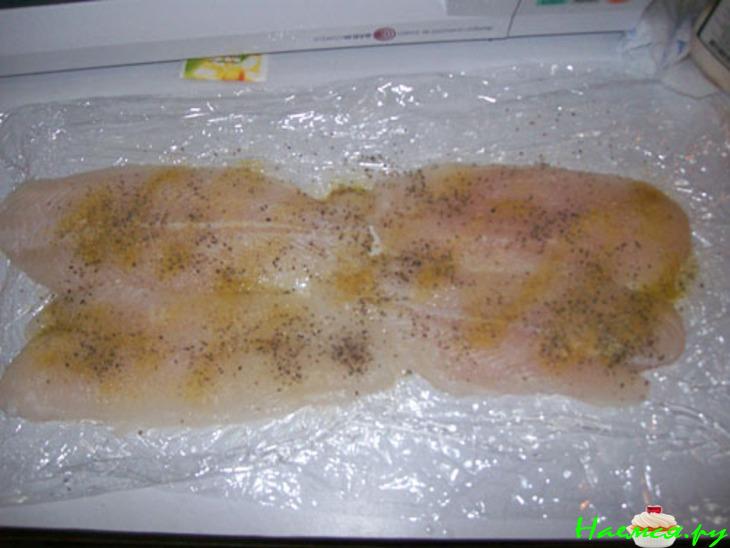 Рулет с рыбой и креветками