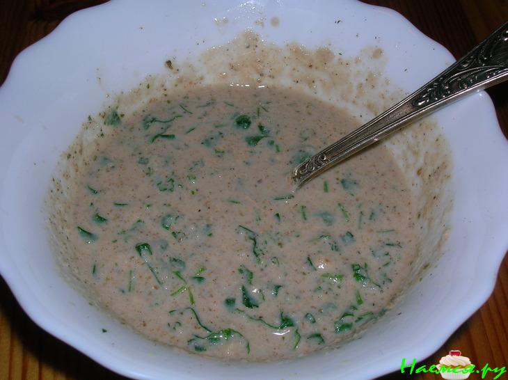 Салат дачный под ореховым соусом