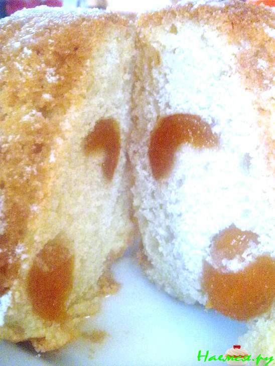 Сочный кекс с абрикосами