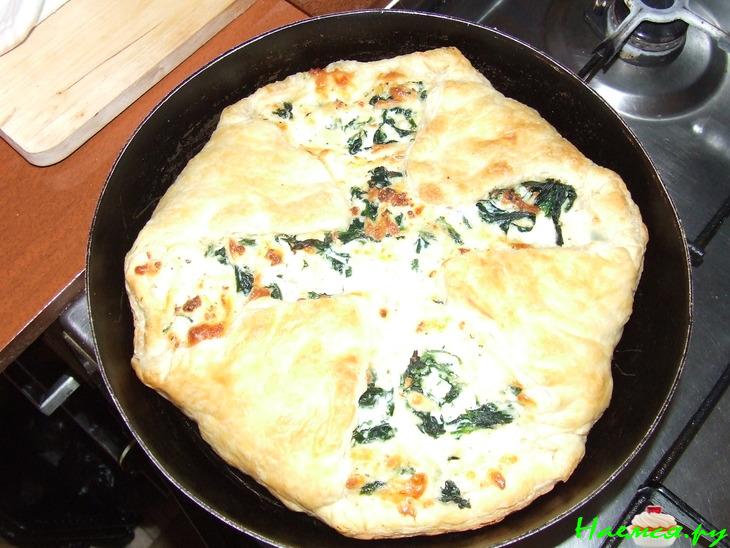 Сырный пирог со шпинатом