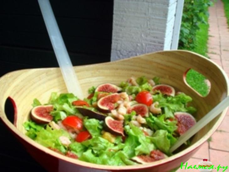 "Салат с крилем и инжиром"