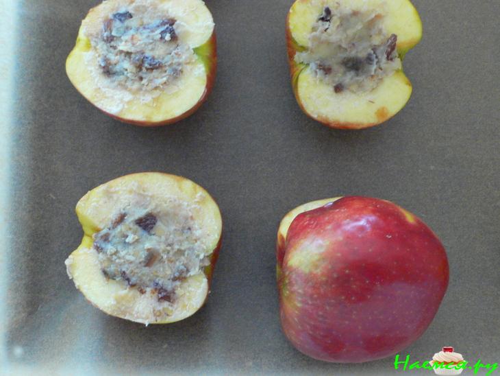 Запеченные яблоки с начинкой