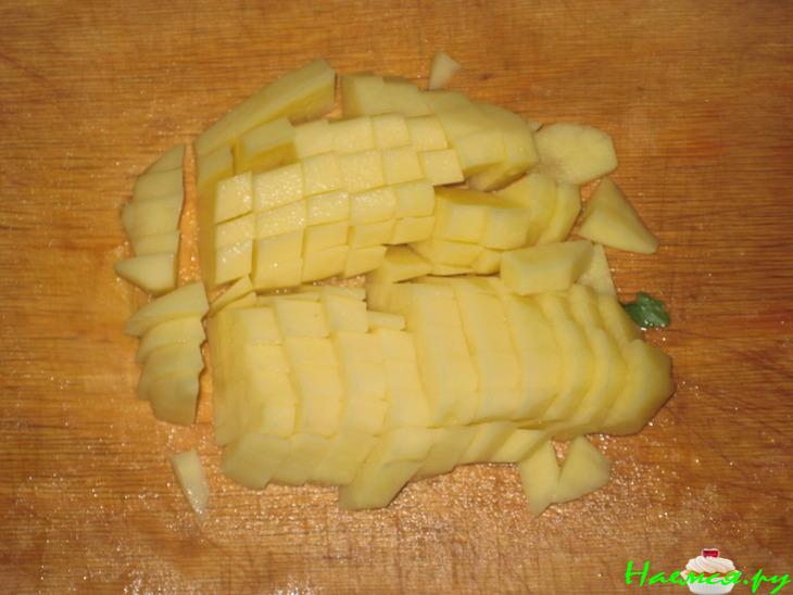 Гороховый супец с копчеными ребрышками Гороховый супец с копчеными ребрышками