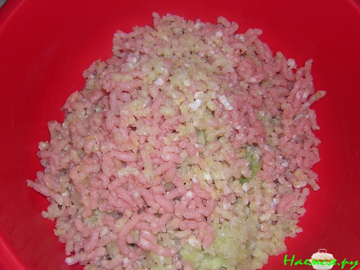 Котлеты из свинины по-казацки с капустой Котлеты из свинины по-казацки с капустой