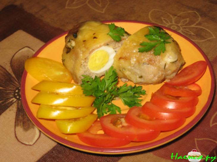 Котлеты с перепелиным яйцом