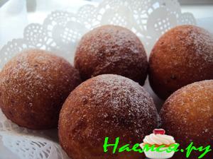 Творожные пончики с черносливом и курагой