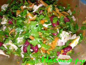 Салат куриный с фасолью "Сытный"