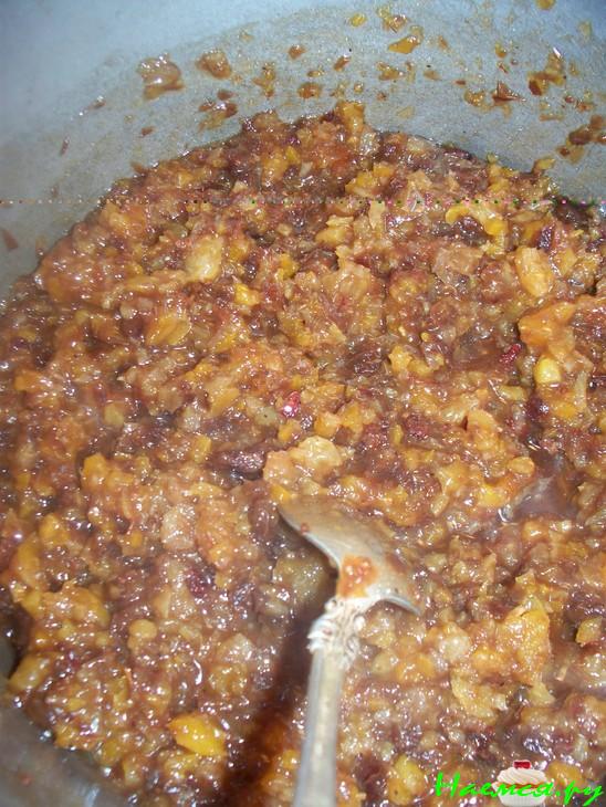 Шоколадные конфеты с фруктами