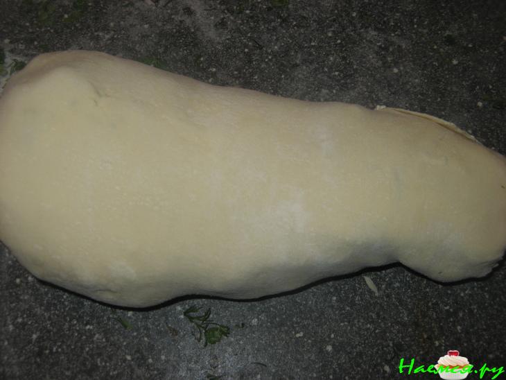 Фаршированный грибами язык в тесте