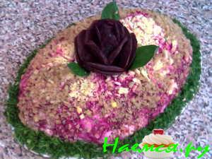 Слоёный салатик с маринованными шампиньонами