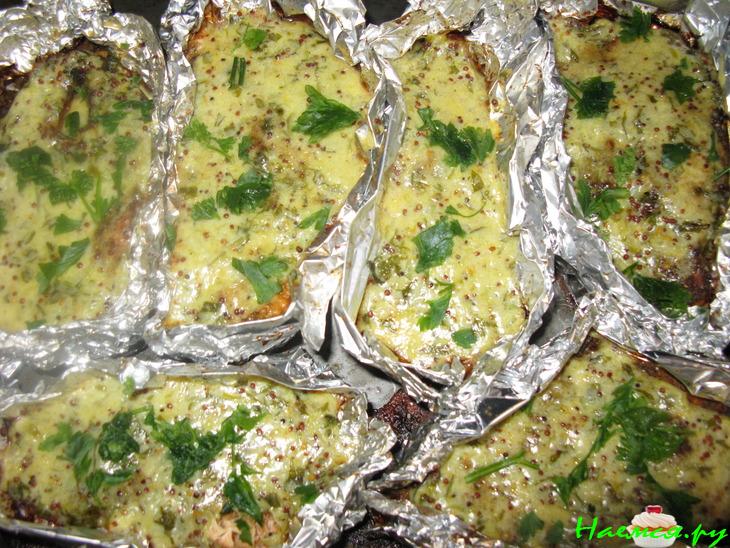 Семга в шубке под горчичным соусом