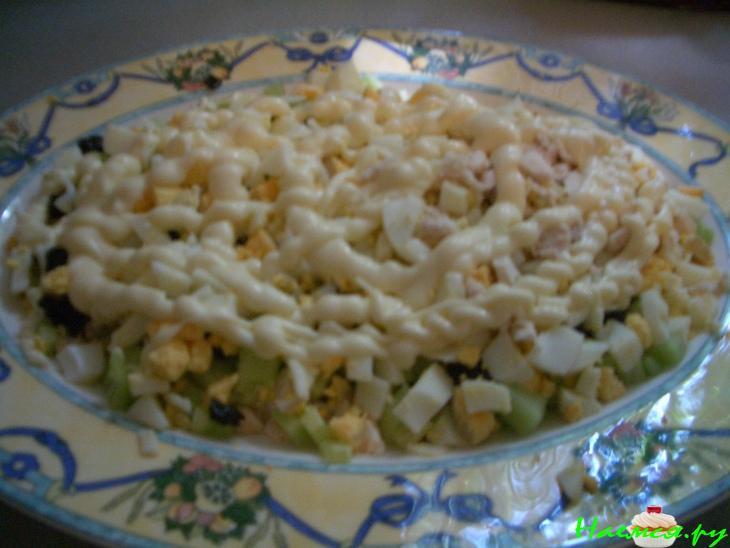 Салат с черноcливом и курицей