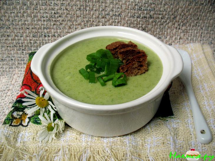 Шелковистый сырный крем-суп с цуккини