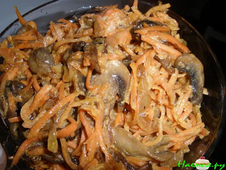 Салат "Жульен" с шампиньонами Салат "Жульен" с шампиньонами