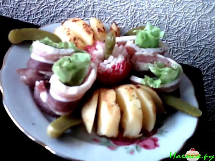 Запеченная картошка с беконом