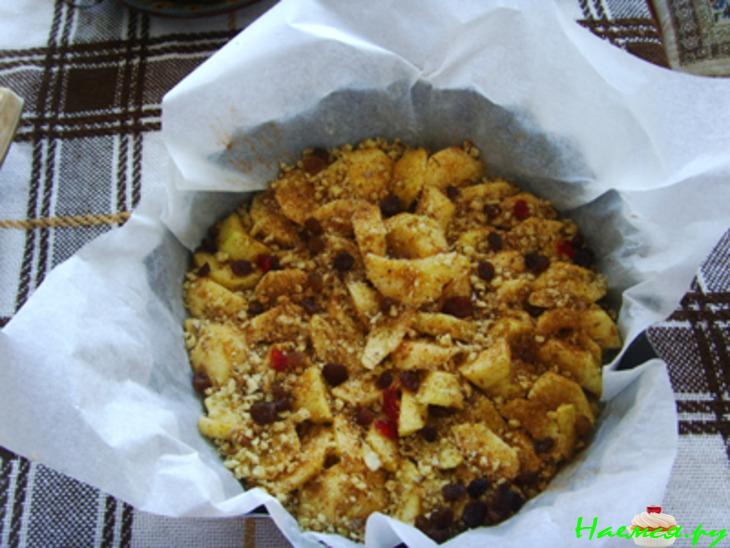Пирог с яблоками и карамелью (Сладкиш с ябълки и карамел)