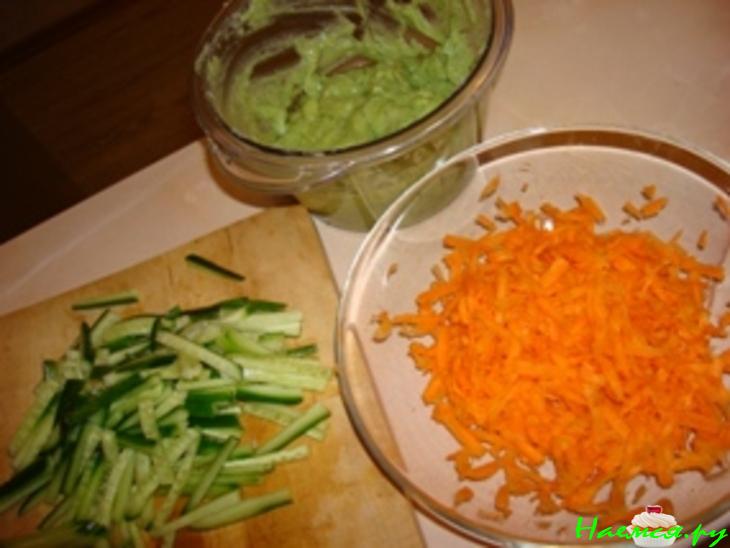 Салат с овощным соусом "Нежность"