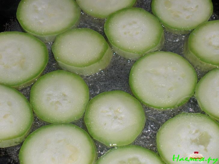 Кабачки по-летнему в томате