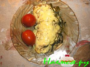 Куриное филе с луком и сыром