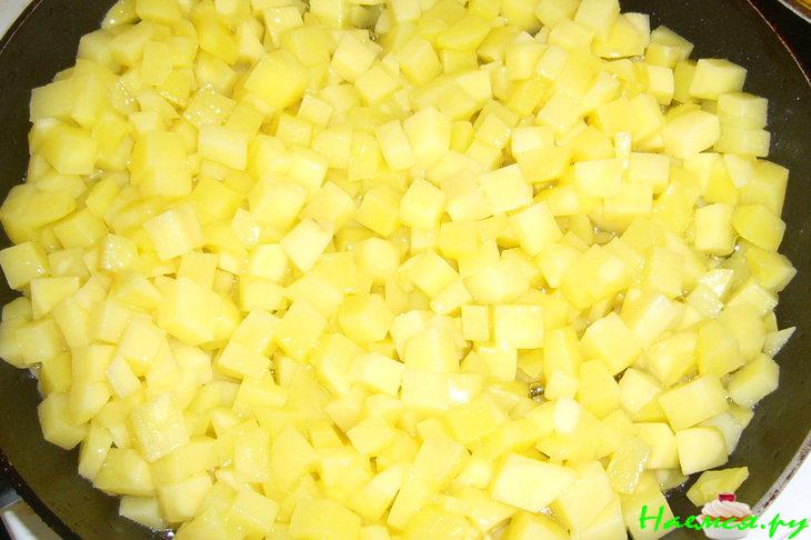 Жаркое в горшочках с рыбкой и грибами