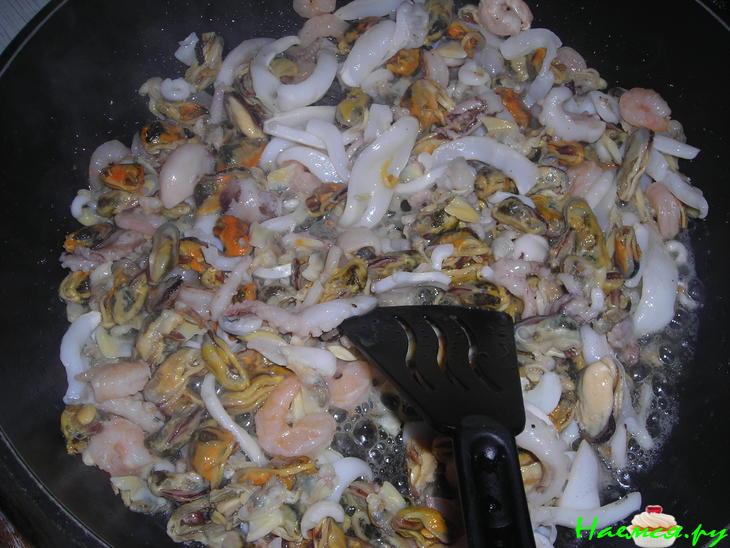 Паста "Фрути ди маре" (спагетти с морепродуктами) Паста "Фрути ди маре" (спагетти с морепродуктами)