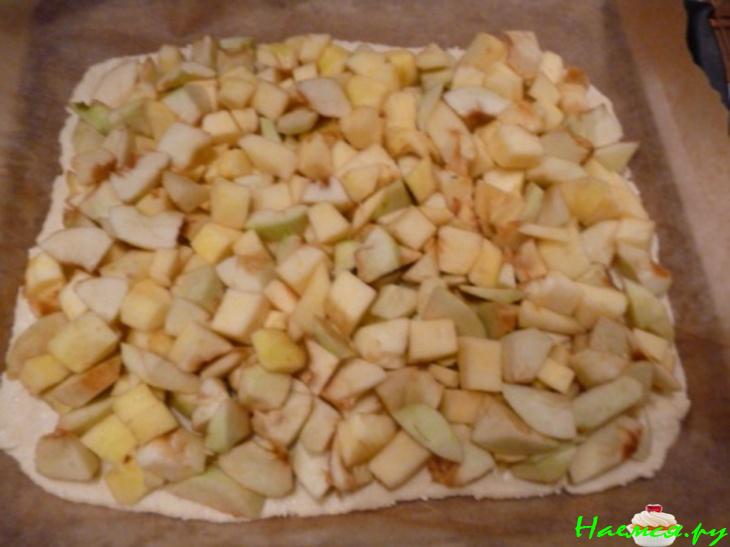 Душистый яблочный пирог