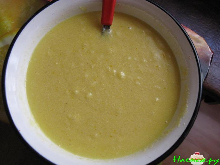 Манник с курагой и шоколадной глазурью