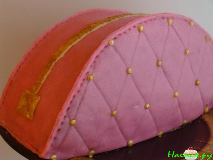 Торт "Косметичка для маленькой модницы"