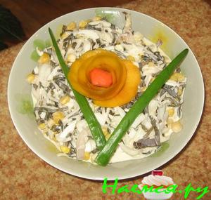 Салат с дайконом и морской капустой