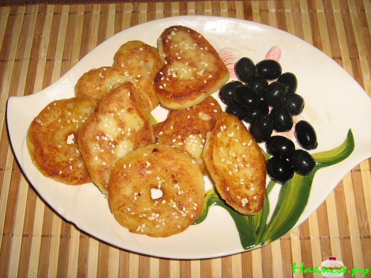 Картофельные котлетки в кунжуте