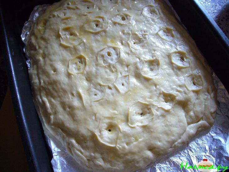 Пирог с кислой капустой