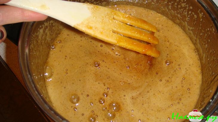 Торт "Медовик" с грецкими орехами