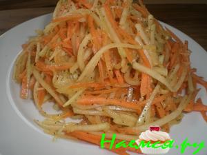 Салат из кольраби и морковки
