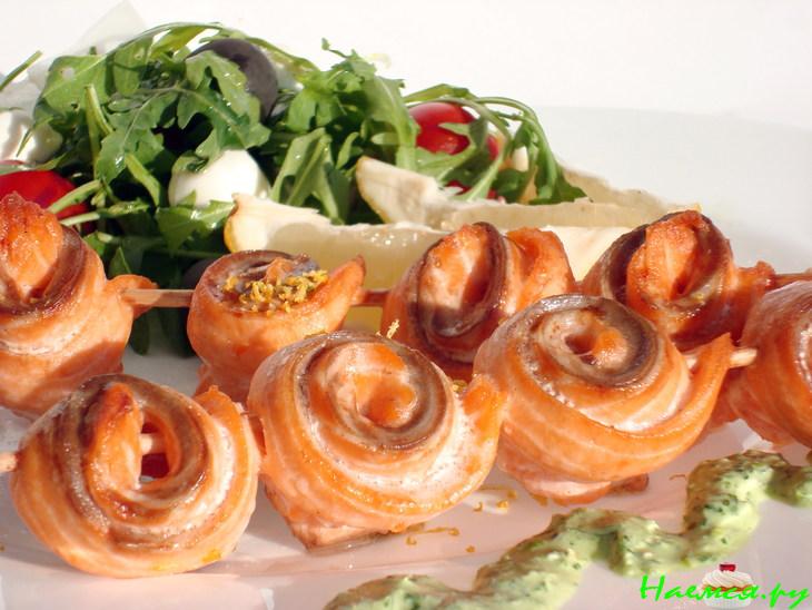 Шашлычки из форели с ароматом дыма