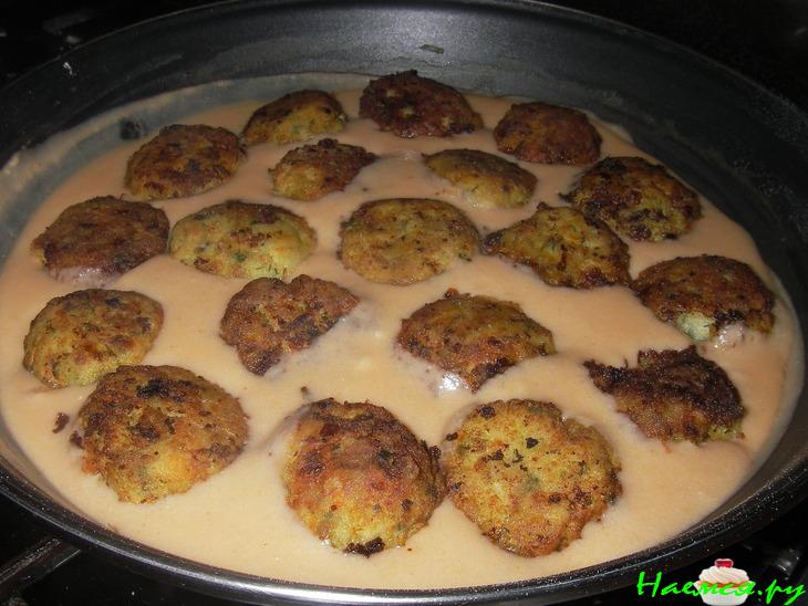 Нежные рыбные тефтели с овсяными хлопьями Нежные рыбные тефтели с овсяными хлопьями