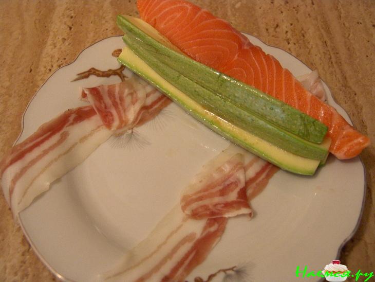 Семга с кабачком