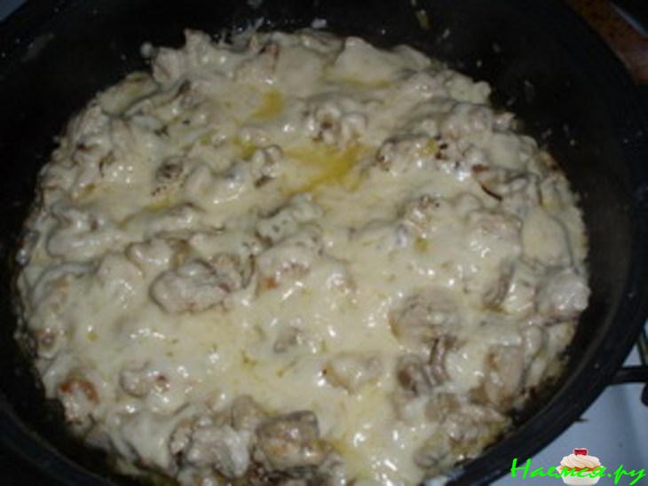 Жульен с грибами и курицей Жульен с грибами и курицей