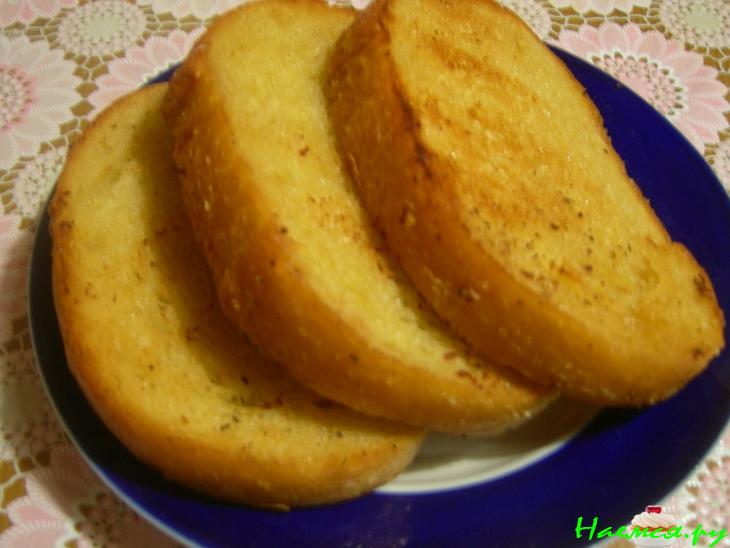 Горячие бутерброды с грибами и яйцом