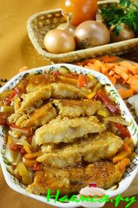 Рыба, тушенная в овощном маринаде Рыба, тушенная в овощном маринаде