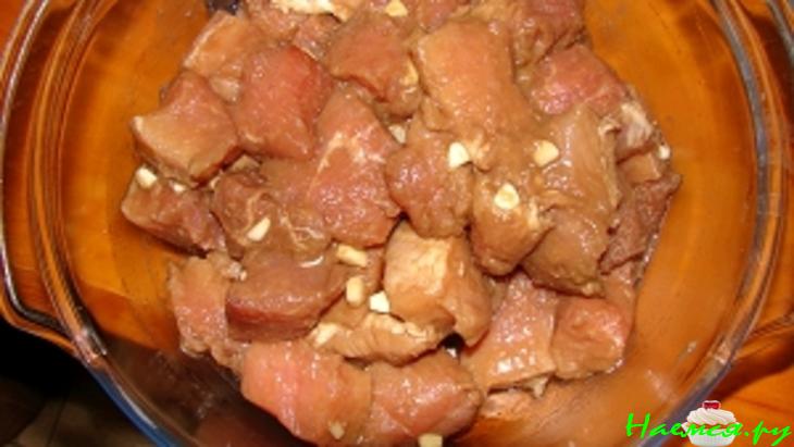 Маринованная свинина с имбирём