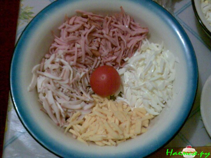 Салатик с кальмарчиками Салатик с кальмарчиками