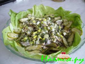 Грибной салат с яйцом и зеленым луком