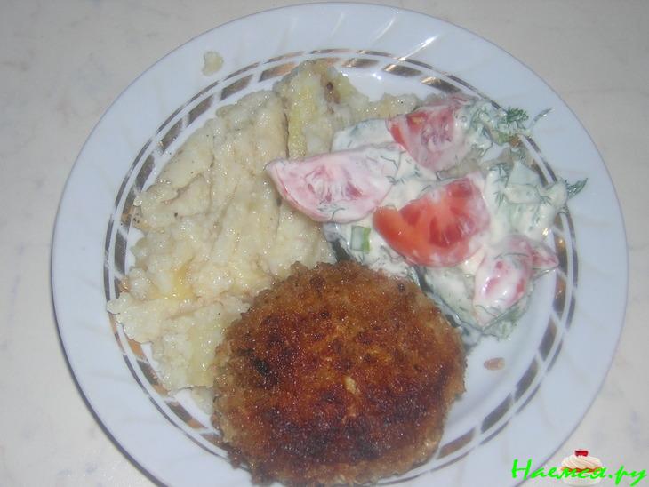 Котлеты из свинины по-казацки с капустой Котлеты из свинины по-казацки с капустой