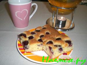 Вишневый пирог с лимонной цедрой