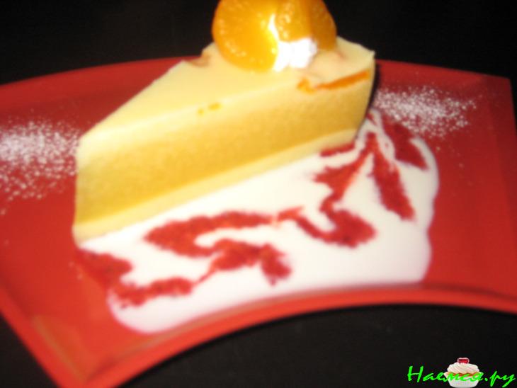 Мандариновое суфле с ягодным соусом